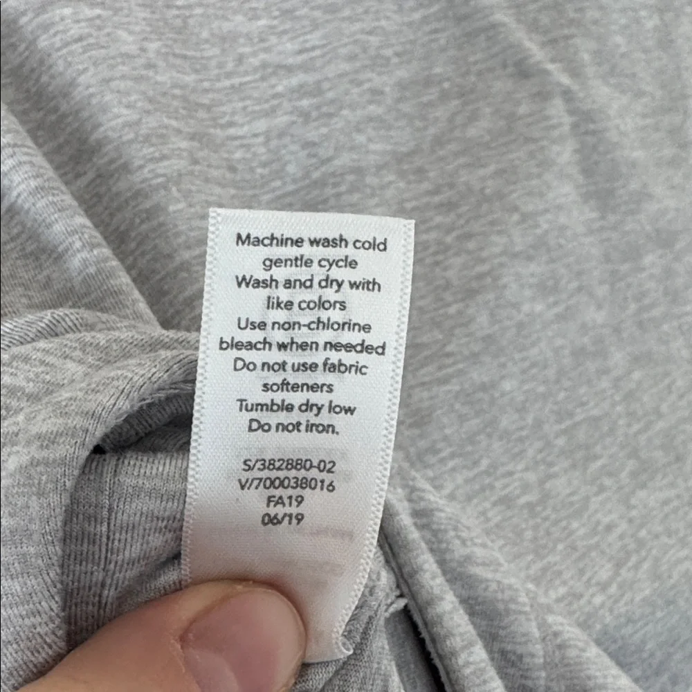 Athleta Heather Gray Long Sleeve Women's Athletic Top - Size XS - Picture 8 of 8